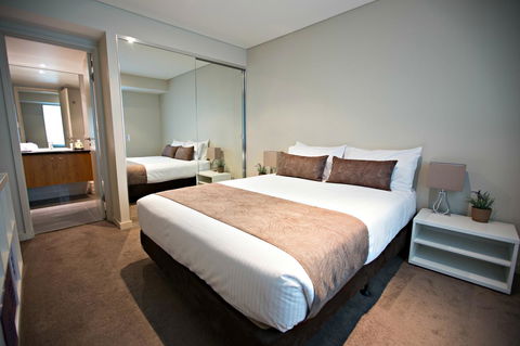 Adelaide DressCircle Apartments - North Terrace - Tourism Guide 11