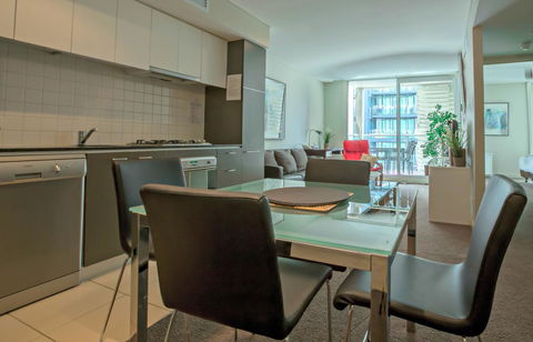 Adelaide DressCircle Apartments - North Terrace - Tourism Guide 0