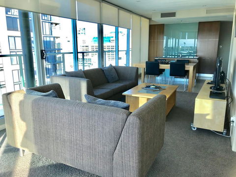 Adelaide DressCircle Apartments - North Terrace - Tourism Guide 7