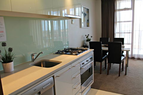 Adelaide DressCircle Apartments - North Terrace - Tourism Guide 28