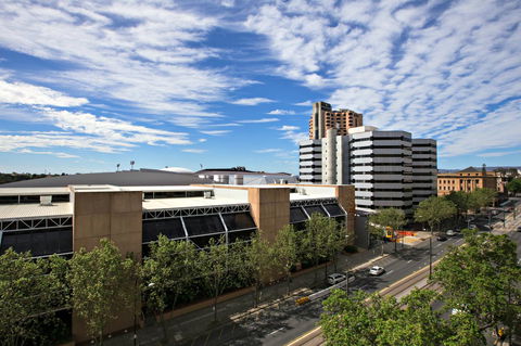 Adelaide DressCircle Apartments - North Terrace - Tourism Guide 35