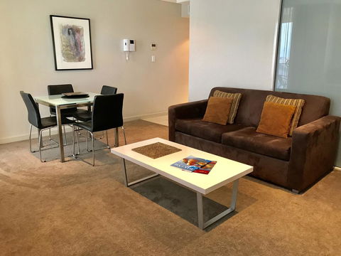 Adelaide DressCircle Apartments - North Terrace - Tourism Guide 10