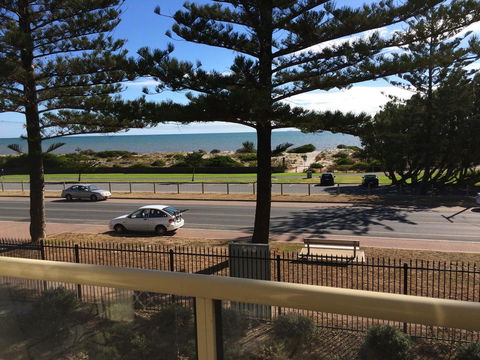 Adelaide - Semaphore Beach Front - Tourism Guide 23