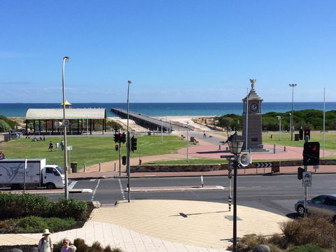 Adelaide - Semaphore Beach Front - Tourism Guide 25