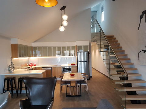 Semaphore Splash Apartments - Tourism Guide 5