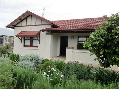 Mataro Cottage - Travel Search 0