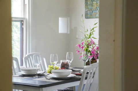 Mataro Cottage - Travel Search 24