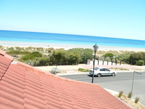 Brighton Beach House - Tourism Guide 11
