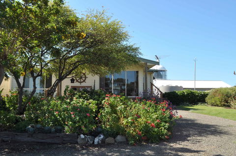Admirals Inn - Travel Search 29