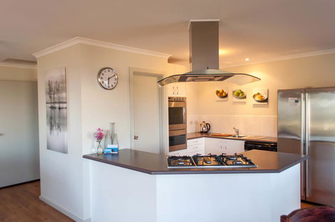 Admirals Inn - Travel Search 28