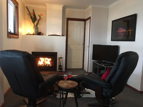 Wine And Roses Bed And Breakfast - Travel Search 29