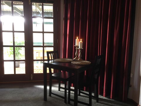 Wine And Roses Bed And Breakfast - Travel Search 33