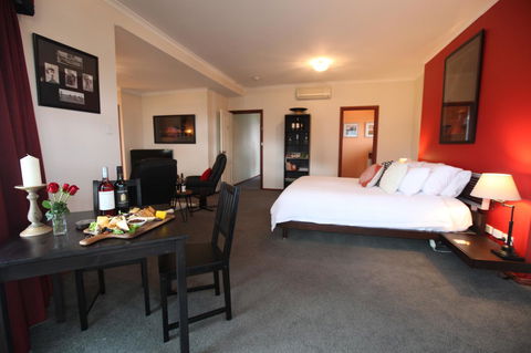 Wine And Roses Bed And Breakfast - Travel Search 31