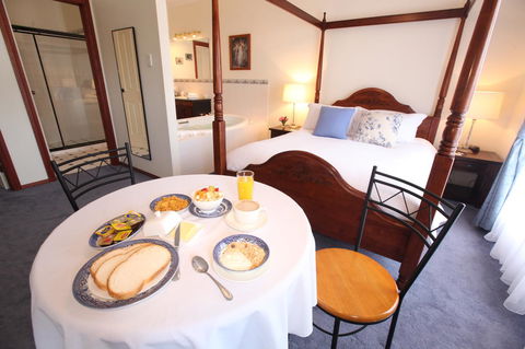 Wine And Roses Bed And Breakfast - Travel Search 22