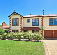 Wine and Roses Bed and Breakfast - Travel Search