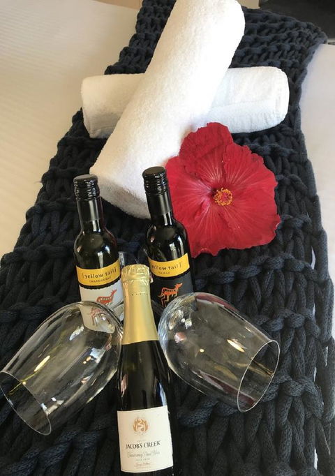 OCEAN BREEZE MOTEL - Travel Agents 20