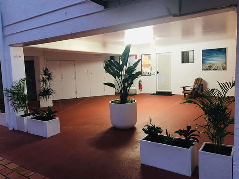 OCEAN BREEZE MOTEL - Travel Agents 4