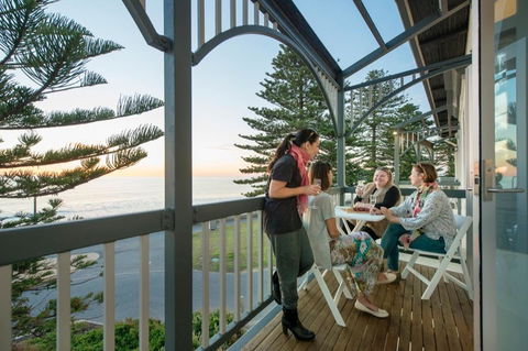 Seawall Apartments - Tourism Guide 16