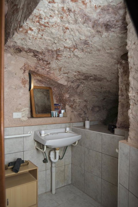 Ali\'s Underground Studio - Travel Agents 10