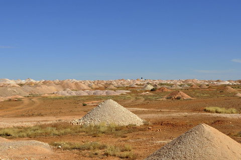 Ali\'s Underground Studio - Travel Agents 20