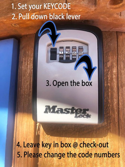 Ali\'s Underground Studio - Travel Agents 24