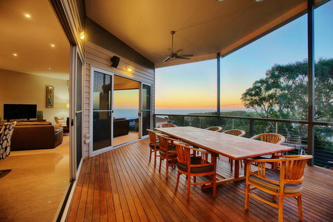 Lavina Luxury Beach House - Travel Agents 12
