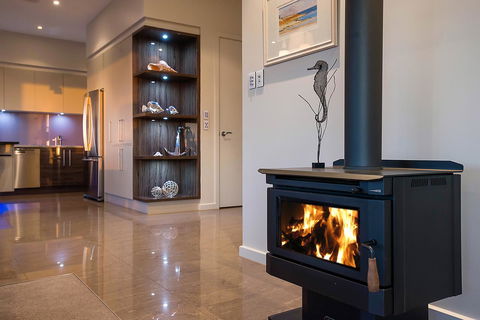 Lavina Luxury Beach House - Travel Agents 6