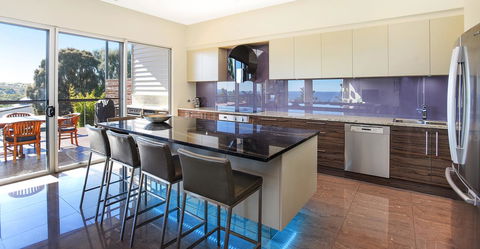 Lavina Luxury Beach House - Travel Agents 39