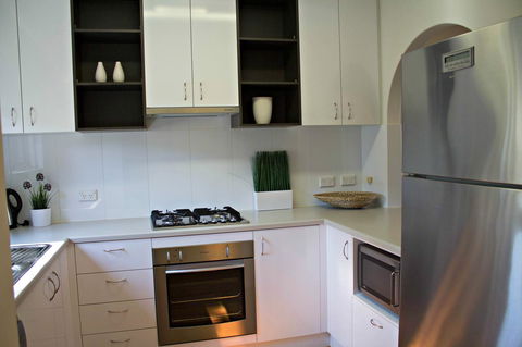Adelaide DressCircle Apartments - Archer Street - Tourism Guide 15