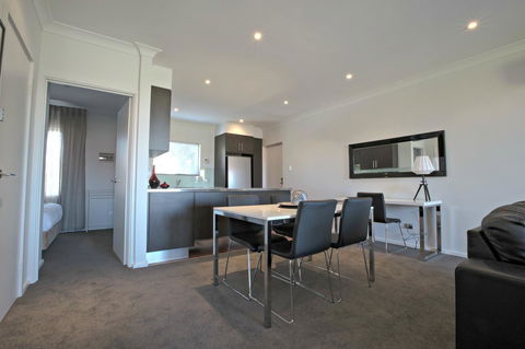Adelaide DressCircle Apartments - Archer Street - Tourism Guide 8