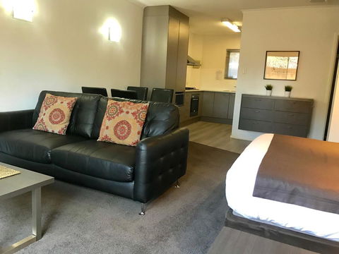 Adelaide DressCircle Apartments - Archer Street - Tourism Guide 2