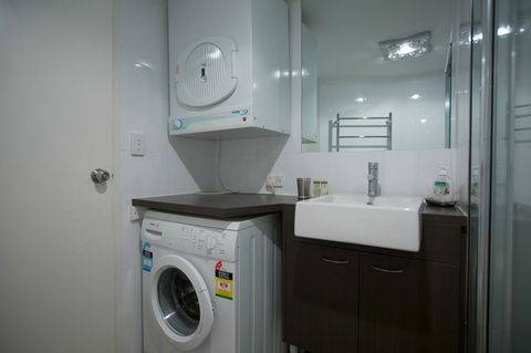 Adelaide DressCircle Apartments - Archer Street - Tourism Guide 16