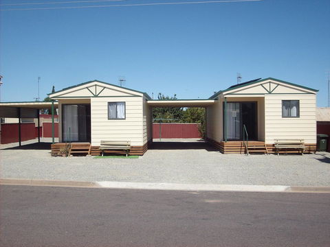 Jacko's Holiday Cabins - Travel Agents 0