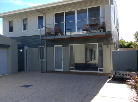Elandra Holiday Home - Travel Search 1