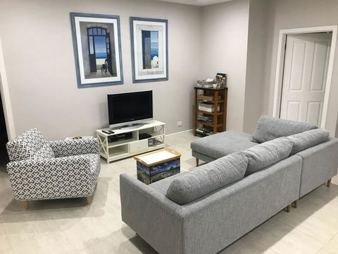 Elandra Holiday Home - Travel Search 3