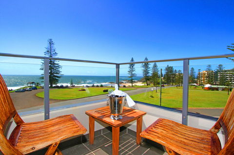 Ibis Styles Port Macquarie - Travel Agents 13