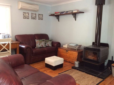 Aldgate Valley Bed And Breakfast - Cruises Travel 8
