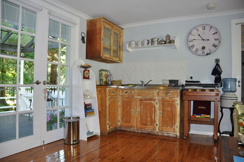 Aldgate Valley Bed And Breakfast - Cruises Travel 9
