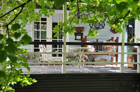 Aldgate Valley Bed And Breakfast - Cruises Travel 4