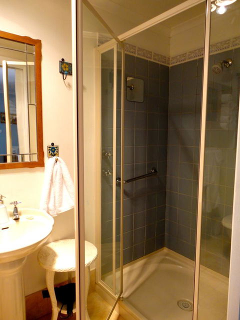 Aldgate Valley Bed And Breakfast - Cruises Travel 28
