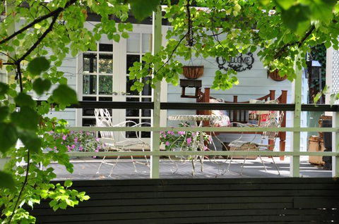 Aldgate Valley Bed And Breakfast - Cruises Travel 3
