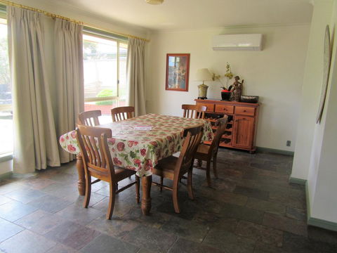 Maslin Beach House - Travel Agents 2
