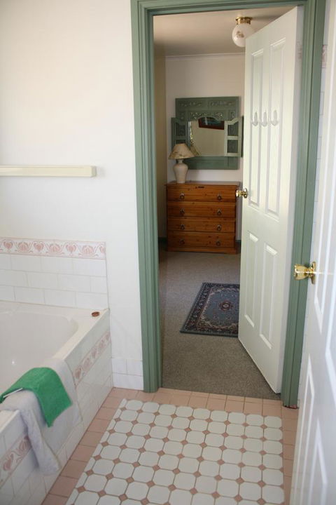 Maslin Beach House - Travel Agents 14