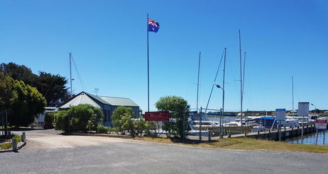 Boat Haven Studios - Travel Search 1
