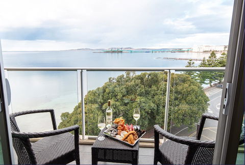Port Lincoln Hotel - Travel Search 13