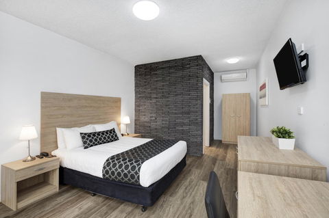 Adelaide Road Motor Lodge - Travel Search 16