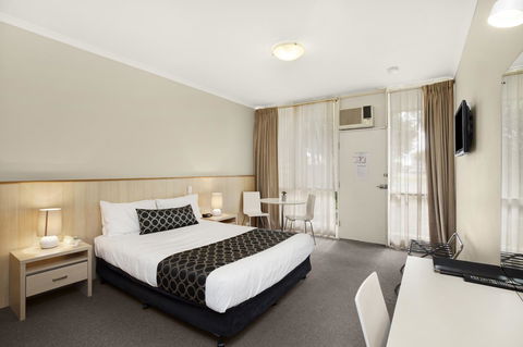 Adelaide Road Motor Lodge - Travel Search 31