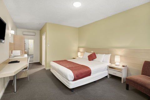Adelaide Road Motor Lodge - Travel Search 10