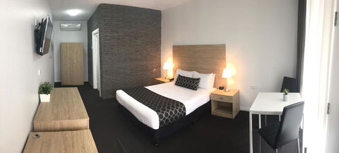 Adelaide Road Motor Lodge - Travel Search 8