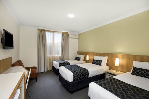 Adelaide Road Motor Lodge - Travel Search 12